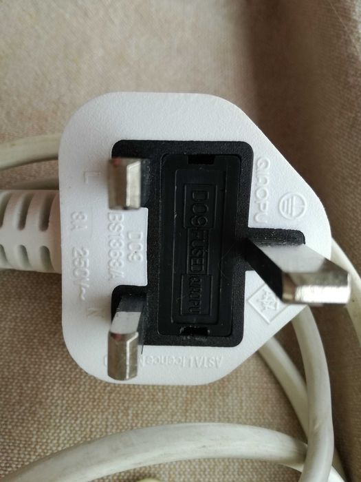 Adaptor priza stecher Anglia UK => Euro EU Schuko + Cablu alimentare