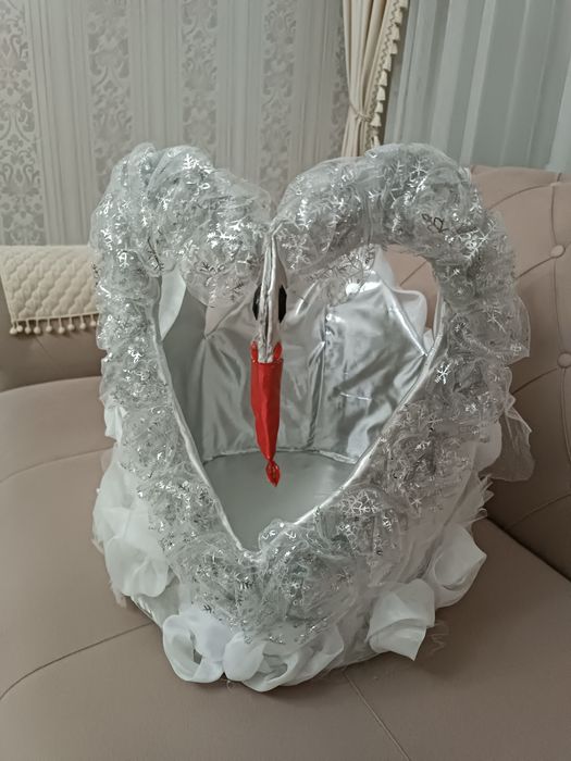 Продам  дорба - лебедь