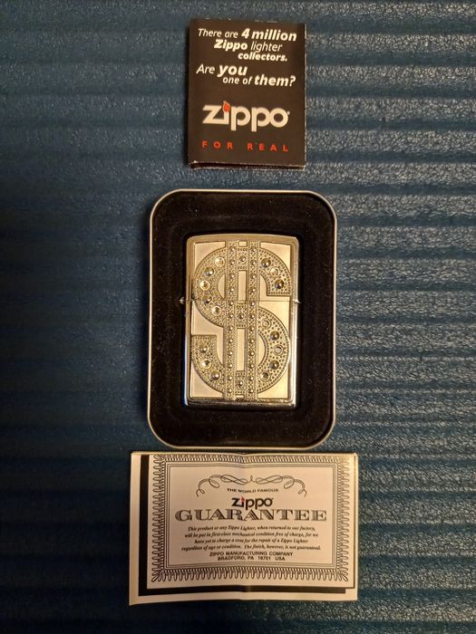Kолекционерско ZIPPO "Dollar Sign" с камини  (Ян.   2005)  - Made  USA