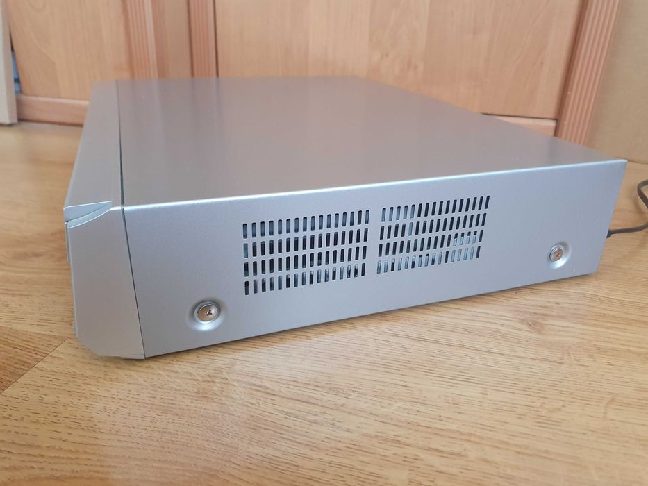 Panasonic DMR-EZ48 VHS-DVD recorder HDMI 1080/HD