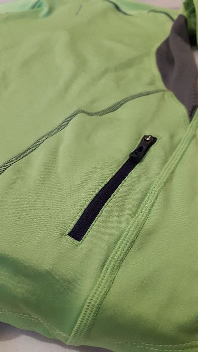 Спортни дамски блузи SALOMON. Два броя.