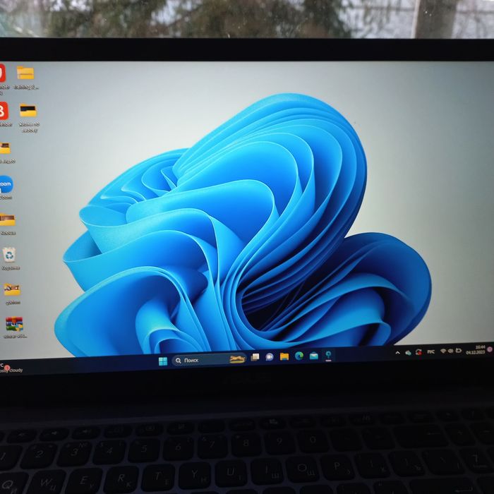 Ноутбук Asus в идеальном состоянии