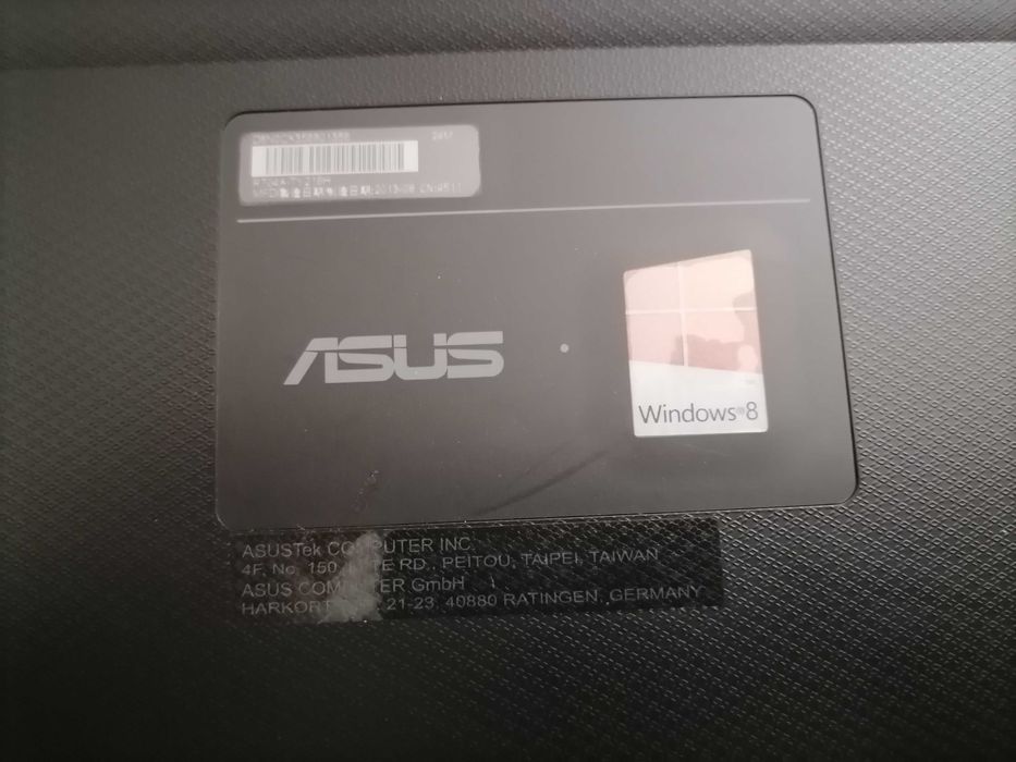Лаптоп Asus r704a-ty216h