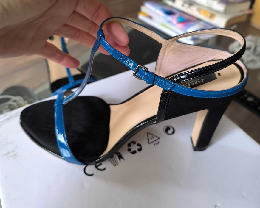 Дамски сандали на висок ток Zara