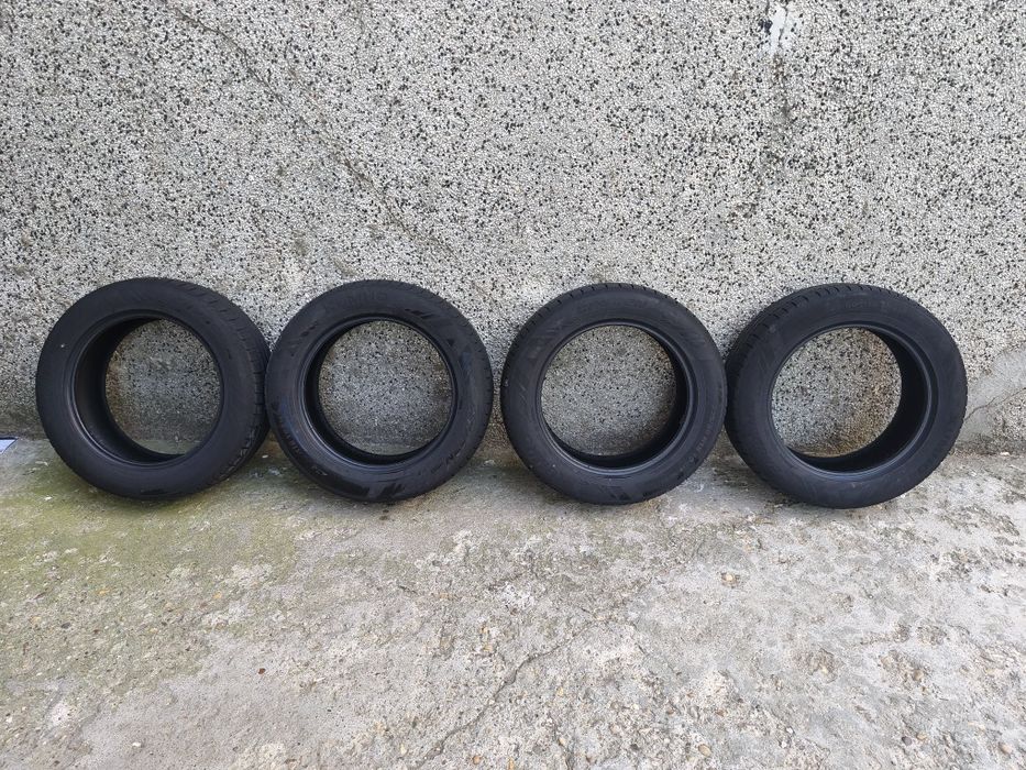 Летни гуми KUMHO 225/60 R18 в много добро състояние