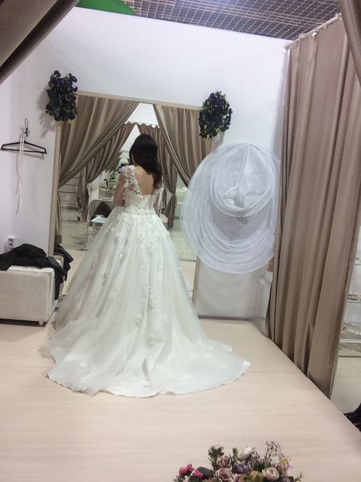 Свадебное платье