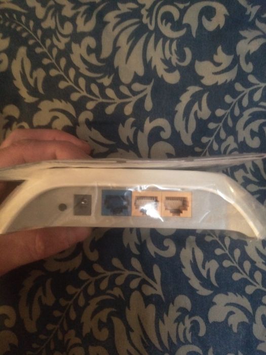 Продам роутер БУ