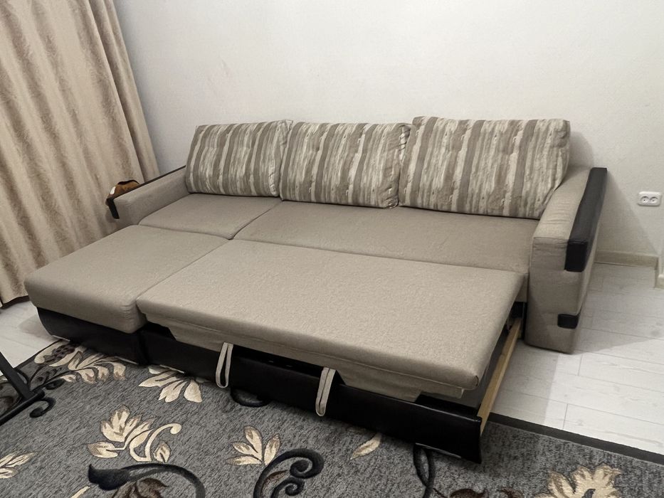 Диван для зала (гостиной)