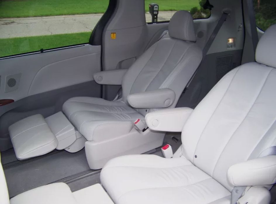 Перевозка гостей комфортно