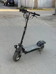 Электросамокат, зарядка