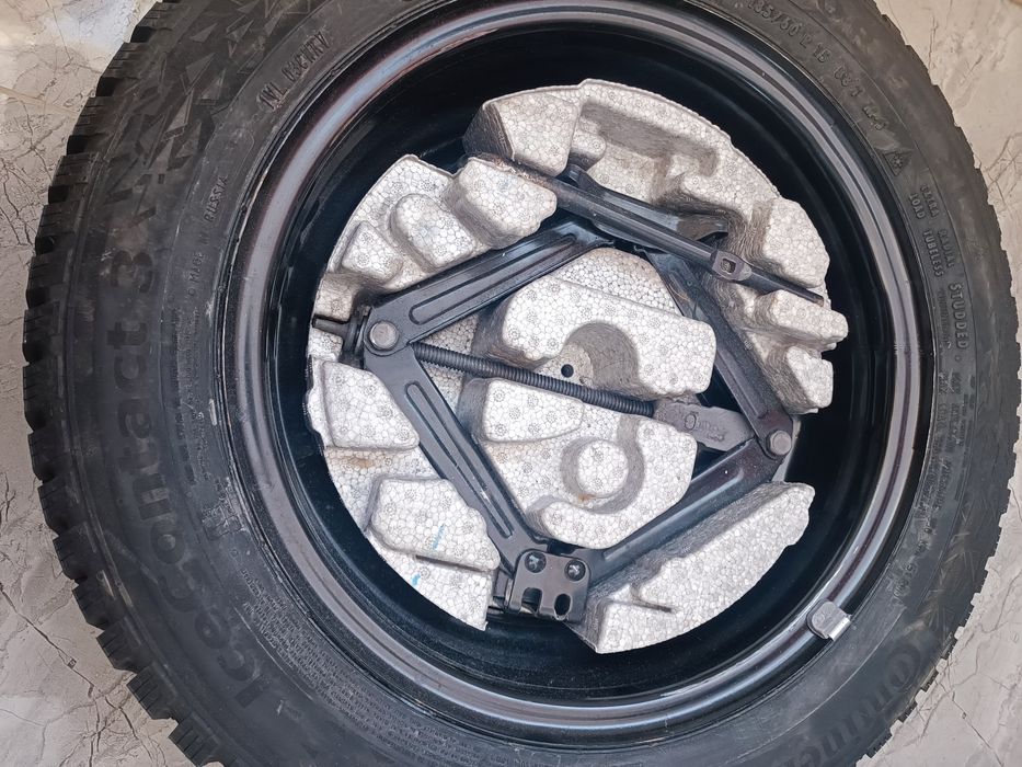 Продам зимнюю шину с диском