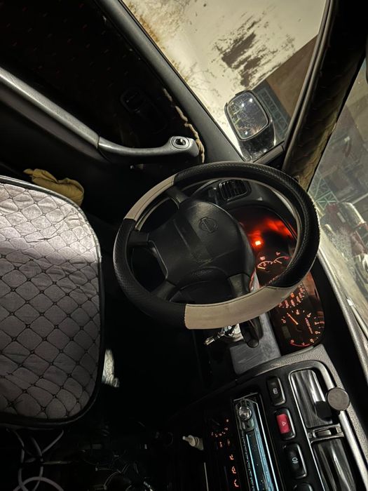 Продам ниссан п10