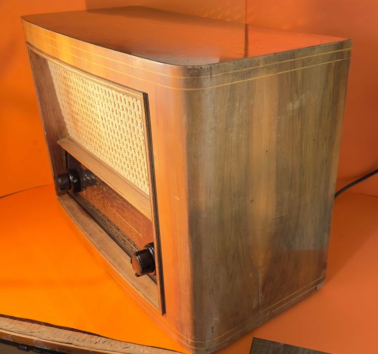 Ретро Лампово Радио AT-Super 660 Wk3 AEG