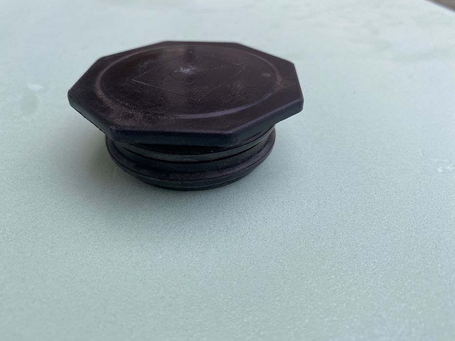 Buson capac ulei motor Dacia 1310 injectie Nova Papuc