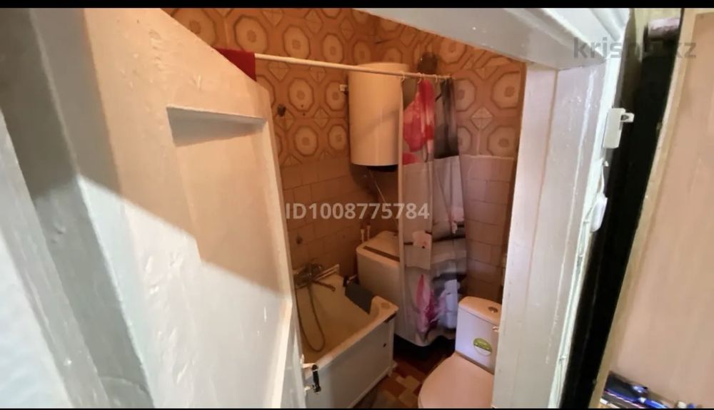 Продается квартира в особняке , особняк на 4 хозяина.