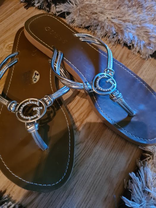 Сланцы 39 рр Guess состояние отличное
