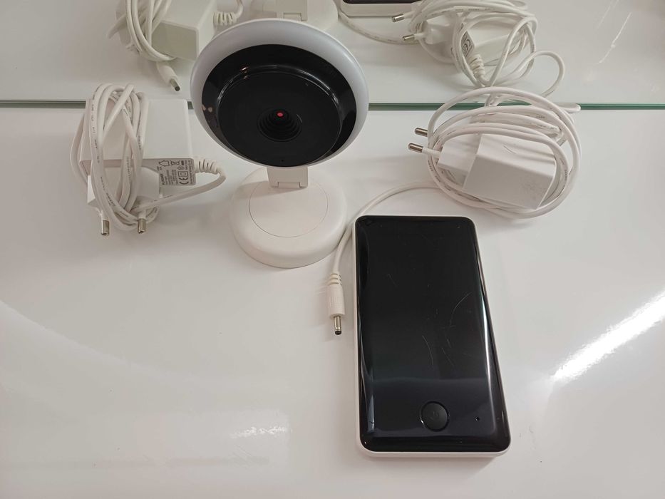 Бебефон с камера и приспивна музика