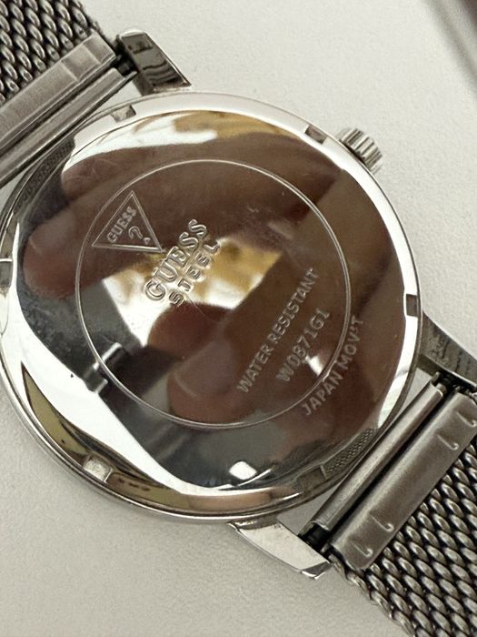 Ceas Guess argintiu