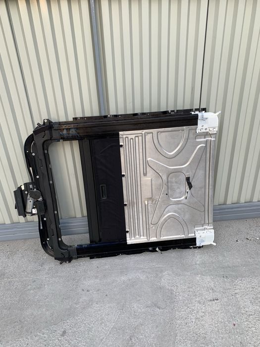 Люк стекляный Бмв & Bmw