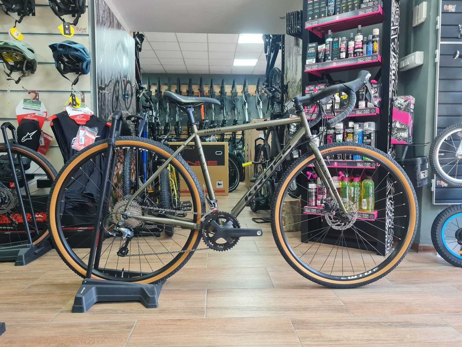 Bicicleta Kross Esker 4.0 M 28 M in stoc la Est Bike Funky Sports