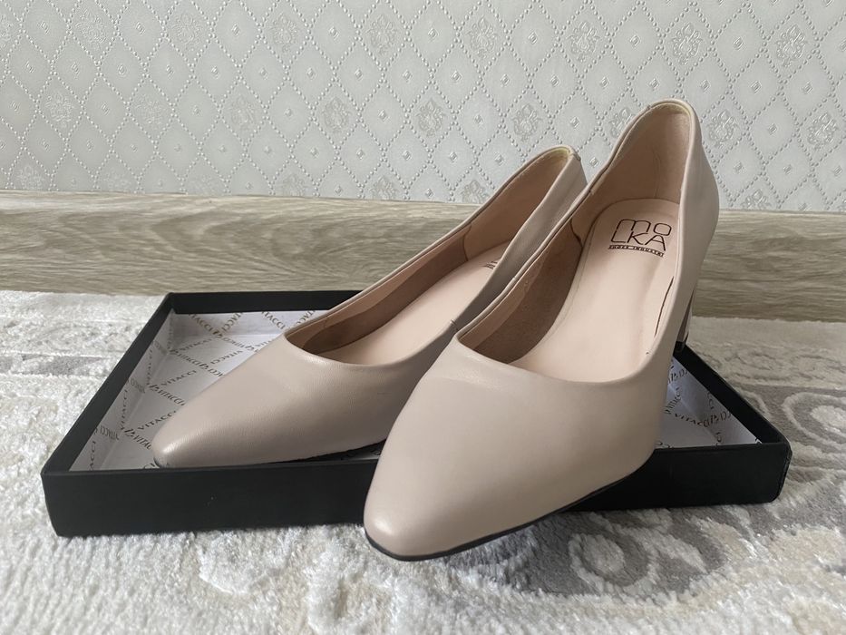 Продаю туфли, носила один раз!