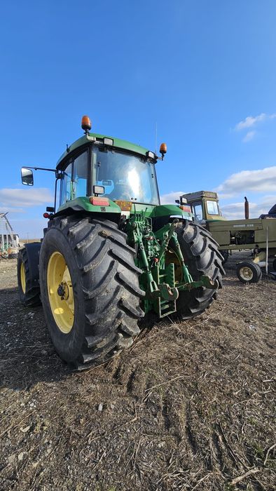 Vand tractor John Deere 7700