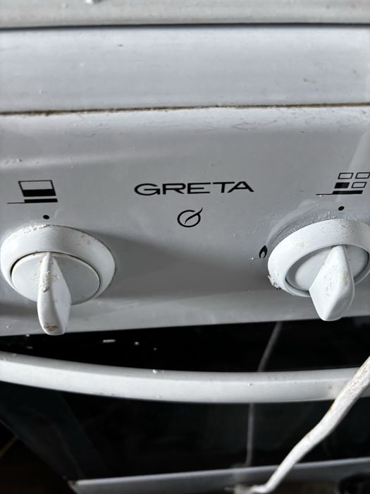 Продам газ плиту Greta
