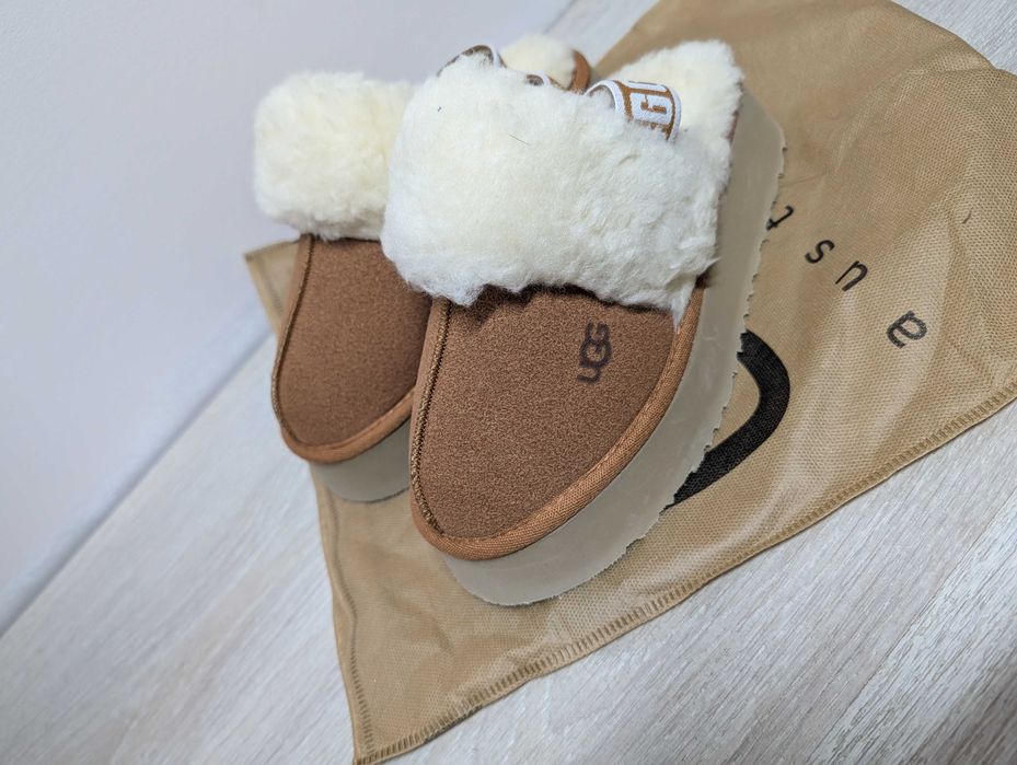 Ugg нови slippers