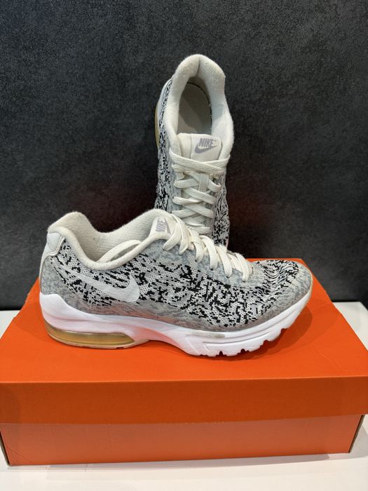 Маратонки nike 38 номер