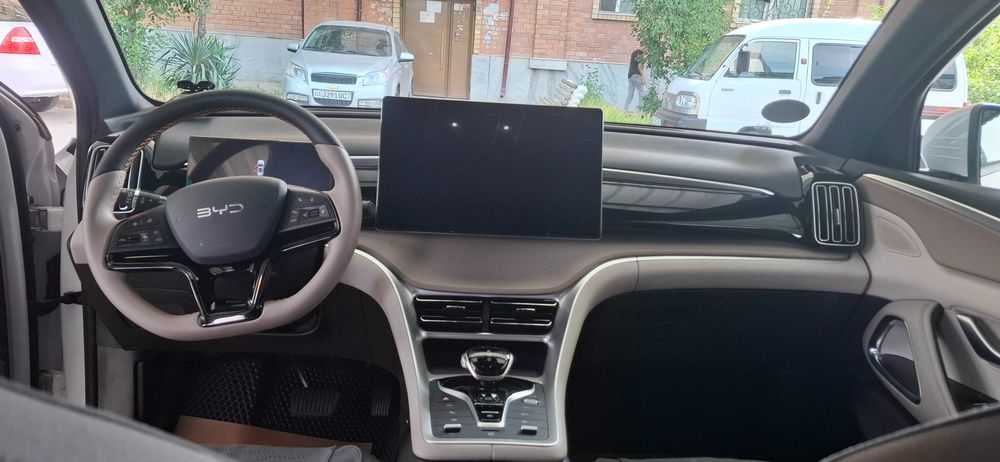BYD SONG PRO FULL гибрид sotiladi srochna