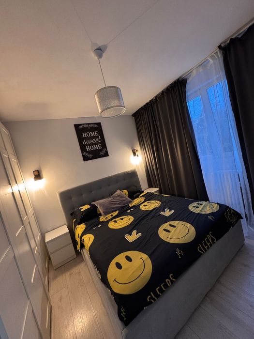 Proprietar vand apartament 2 camere cu loc de parcare inclus, Strada Ghimpati, Sector 4. Langa Piata Progresu