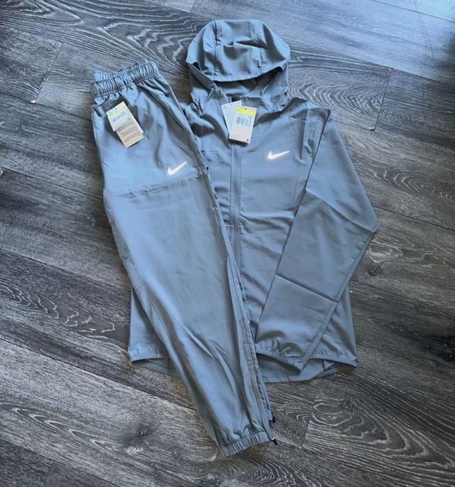 Trening nike gri