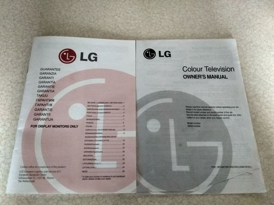 Телевизор LG LED. В рабочем состоянии. Вместе с тумбочкой