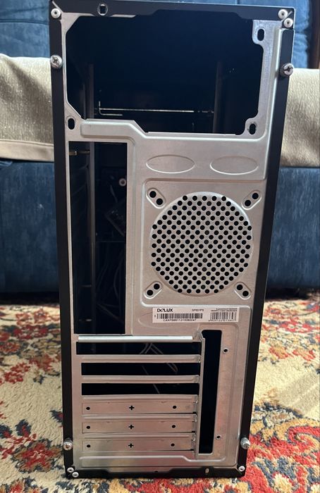 Офисный корпус для пк