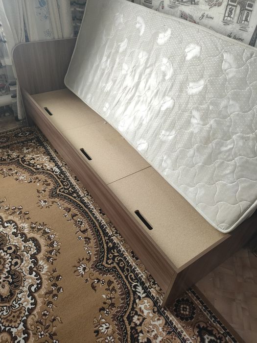 Продам 2 кровати, односпалки.