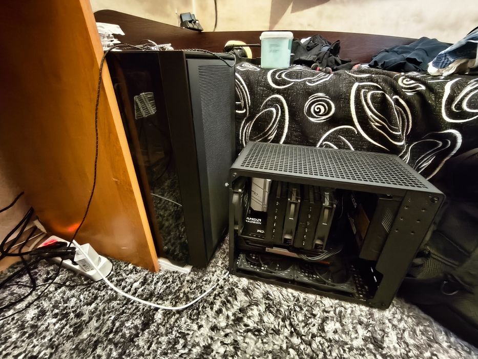 Компютър Rx 9060 xt с r7 5700x 1060 3Gb i5 8400
