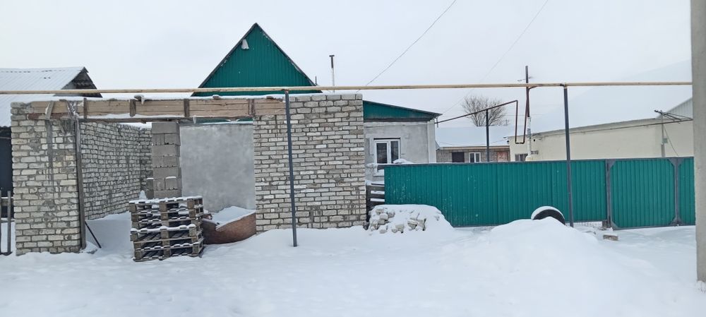 Продам дом в отличном расположение