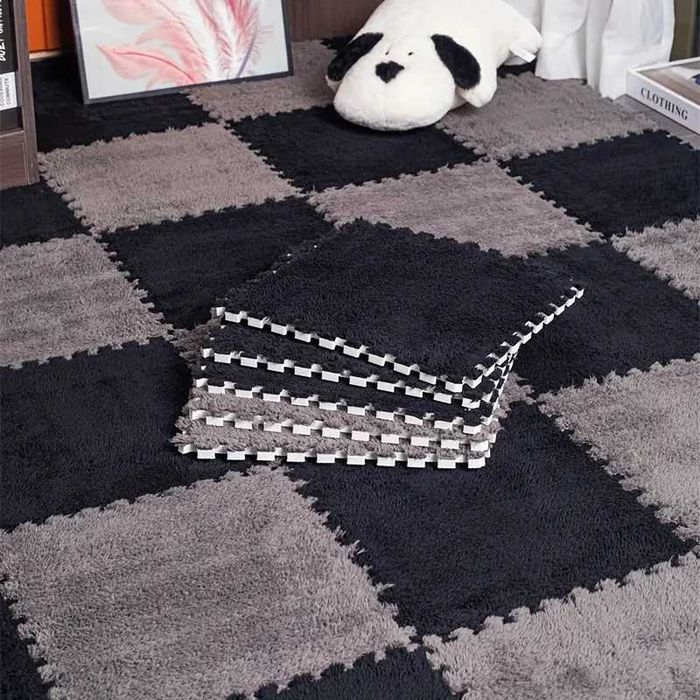 Велурен мек килим, пъзел за под в различни цветове с размер 30х30 см