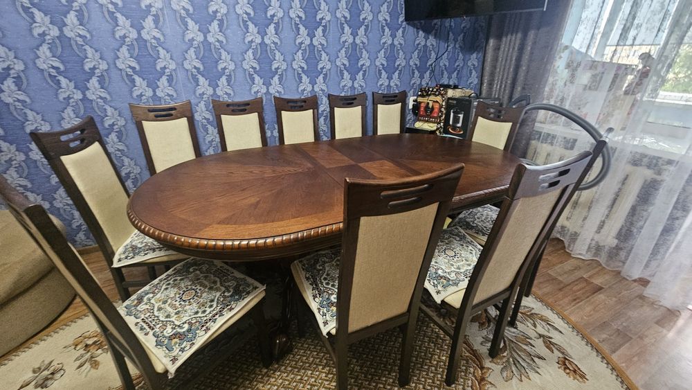 Продам стол со стульями