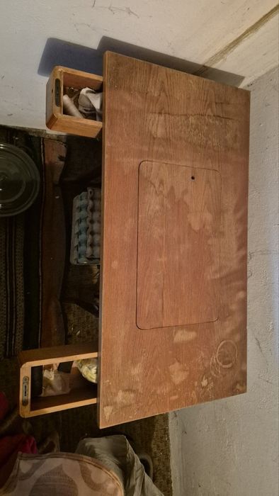 Шевна машина Veritas с масичка