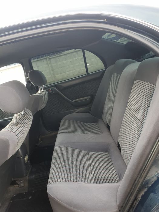 Продам машину toyota