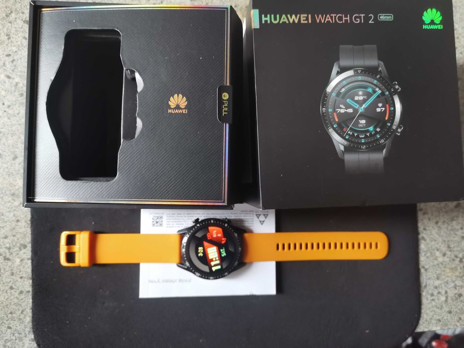 Смарт часовник Huawei GT2
