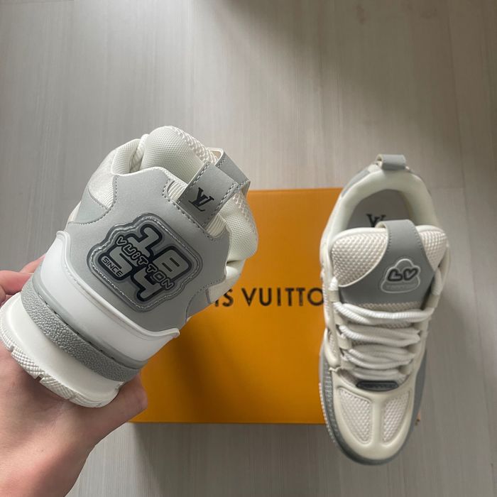 Louis Vuitton Skates Gri Mărimea 43
