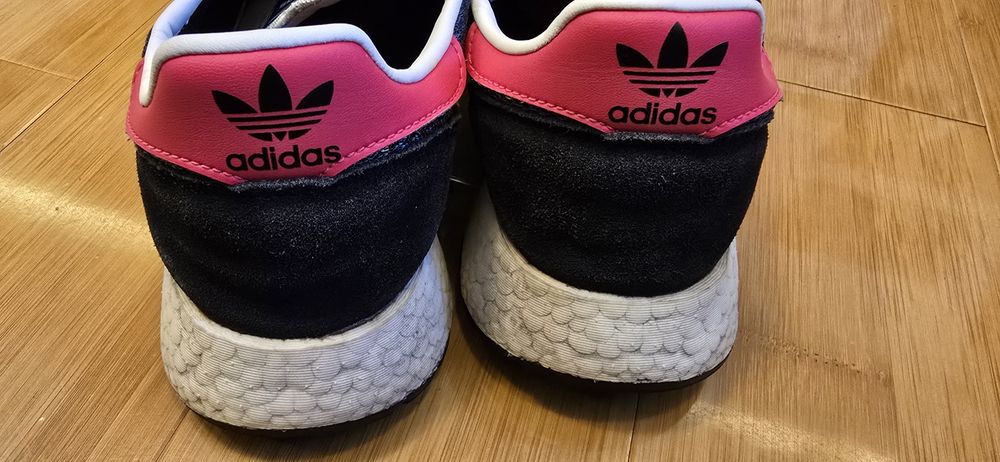 Adidas marathon iniki