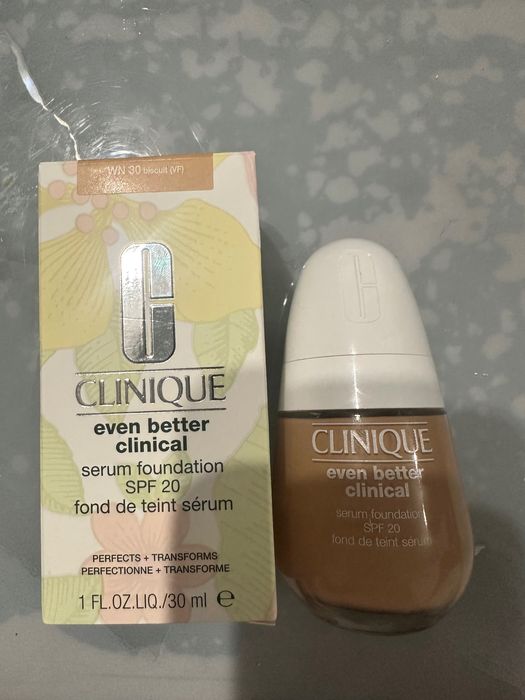 Фон дьо тен Clinique