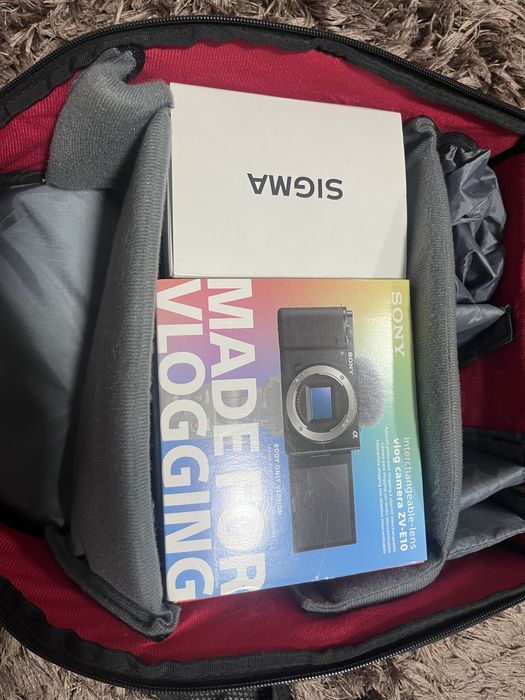 Body Sony ZV-E10 (Negru) - Impecabil