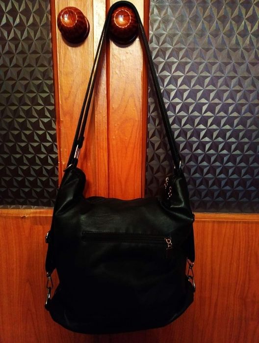 Сумка женская черного цвета. См. все фото