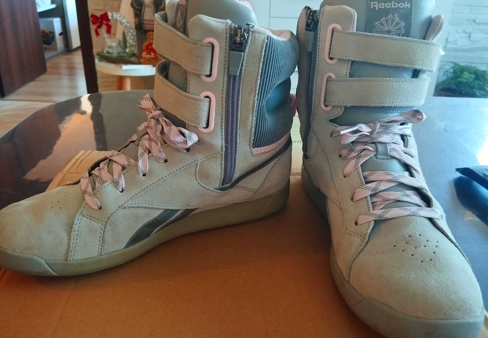 Високи маратонки с цип и връзки Reebok