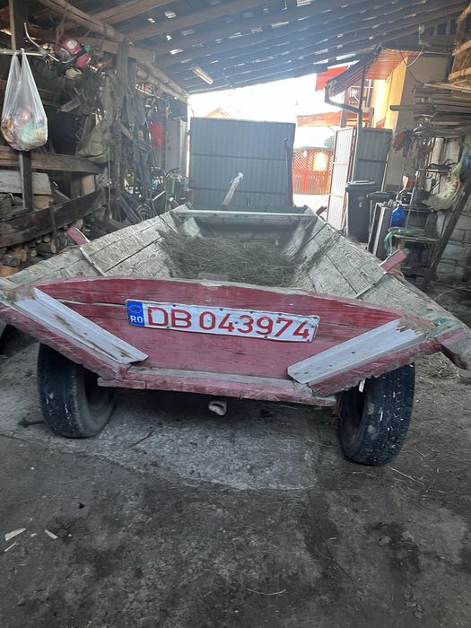 Vand  caruta 2 bucati