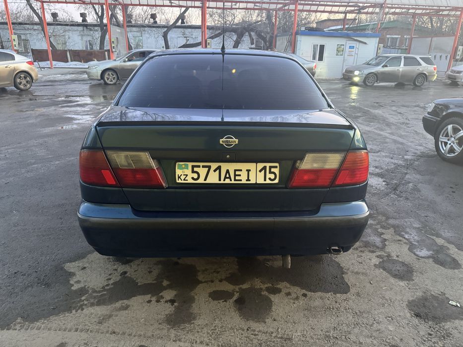 Nissan Primera p11 1998г.